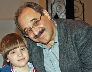 toprak_dogan Dogan Tilic, around 50 in age, an amazing human being with an extraordinary net of contacts all over Europe. His claim to fame is being photographed together with Fidel Castro.