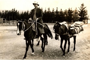 Gordon Naysmith with packhorse
